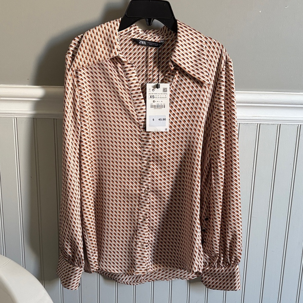 Zara Women’s Tan and Brown Geometric Shirt
